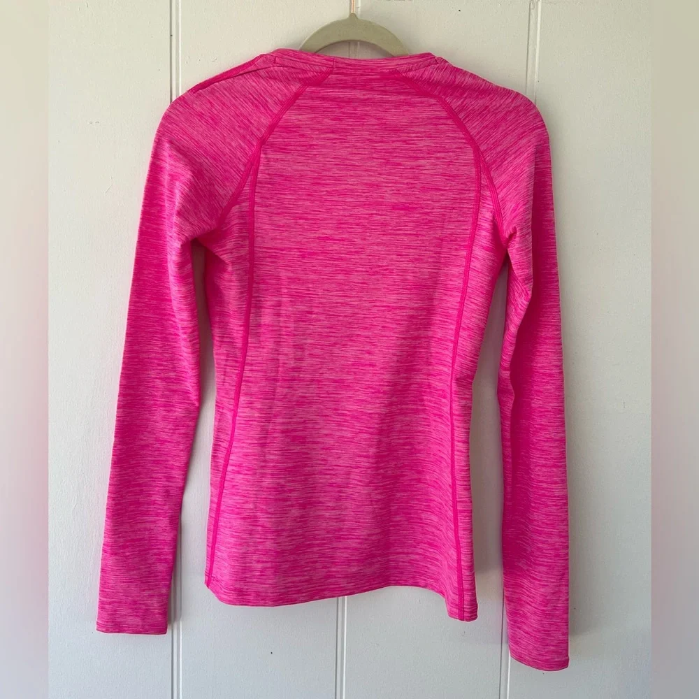 Like New Under Armour Cold Gear Long Sleeve Running Shirt - Pink XS - Picture 3 of 5